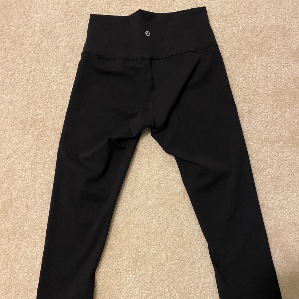 Luluemon Black Wunder Under Crop Leggings luxtreme